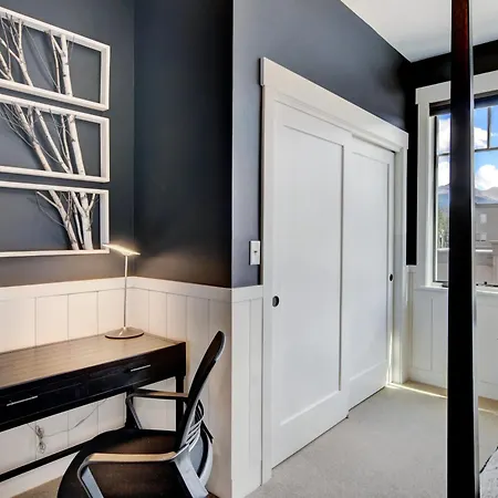 Downtown Wp Loft 307 I Huge Hot Tub I Great Views I Activity Program-2